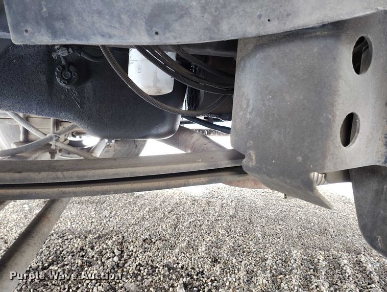 image for item DT0877 2005 Isuzu H6500 flatbed truck with crash attenuator