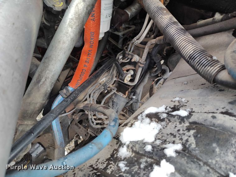 image for item DT0877 2005 Isuzu H6500 flatbed truck with crash attenuator