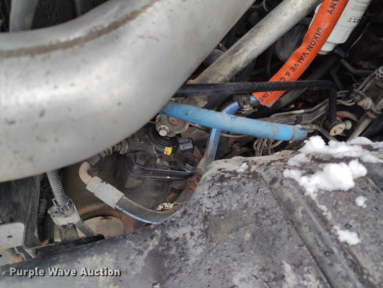 image for item DT0877 2005 Isuzu H6500 flatbed truck with crash attenuator