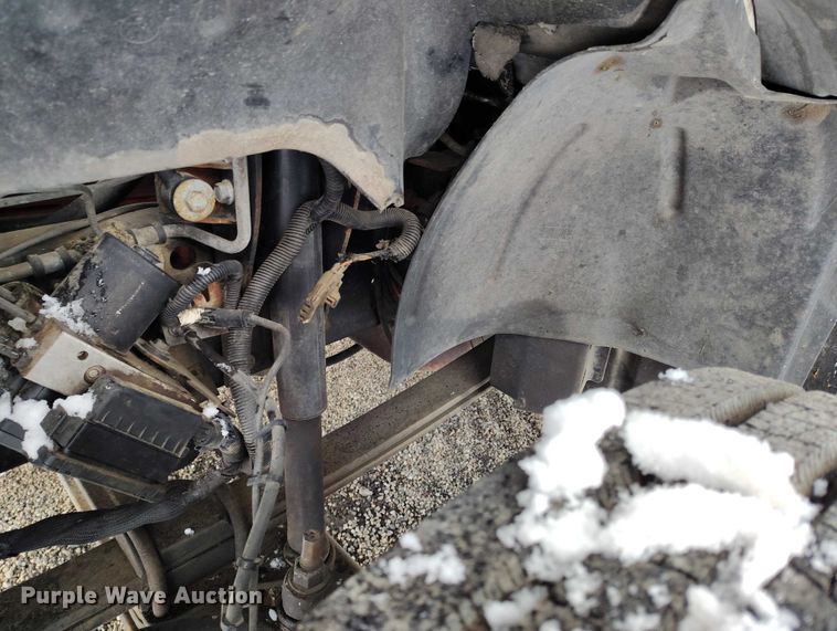 image for item DT0877 2005 Isuzu H6500 flatbed truck with crash attenuator