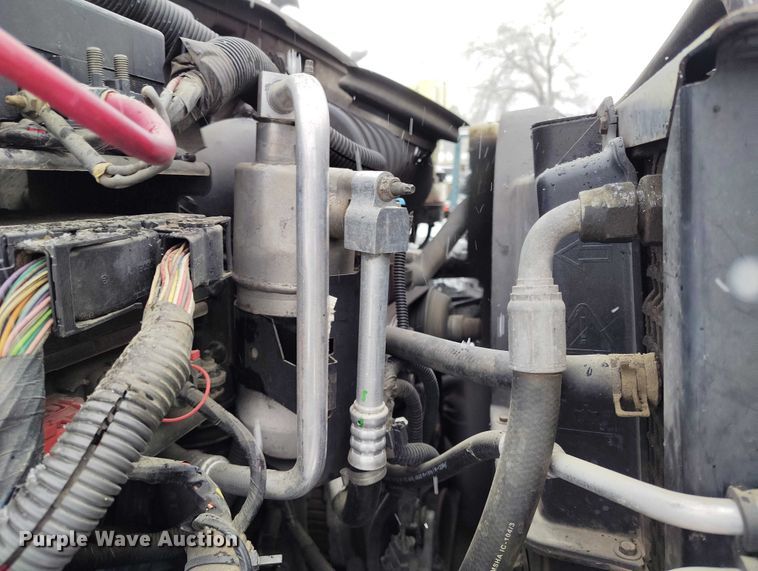 image for item DT0877 2005 Isuzu H6500 flatbed truck with crash attenuator