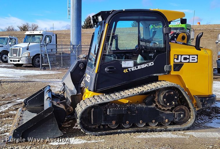 image for item DT0881 2021 JCB 3TS-8T tracked skid steer loader