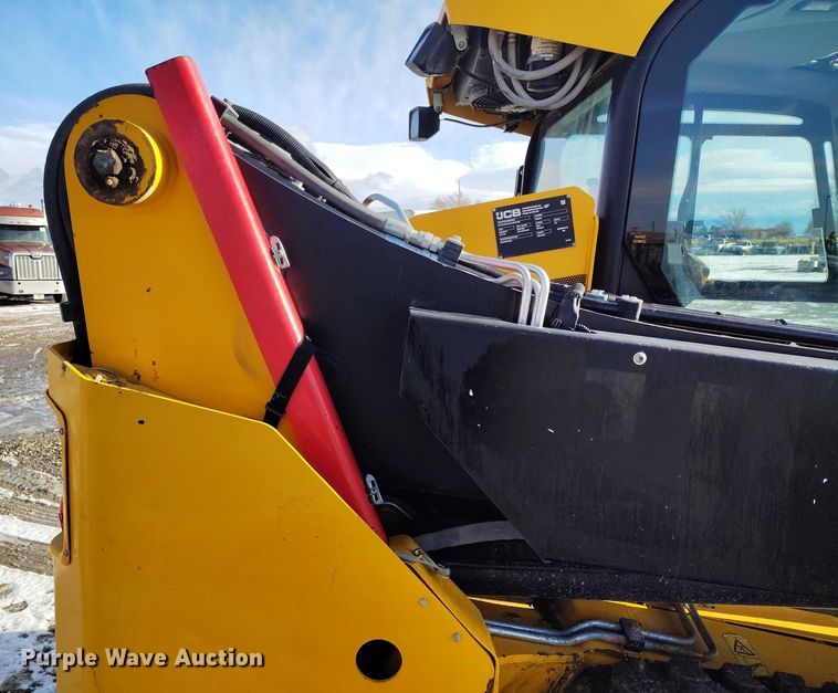 image for item DT0881 2021 JCB 3TS-8T tracked skid steer loader