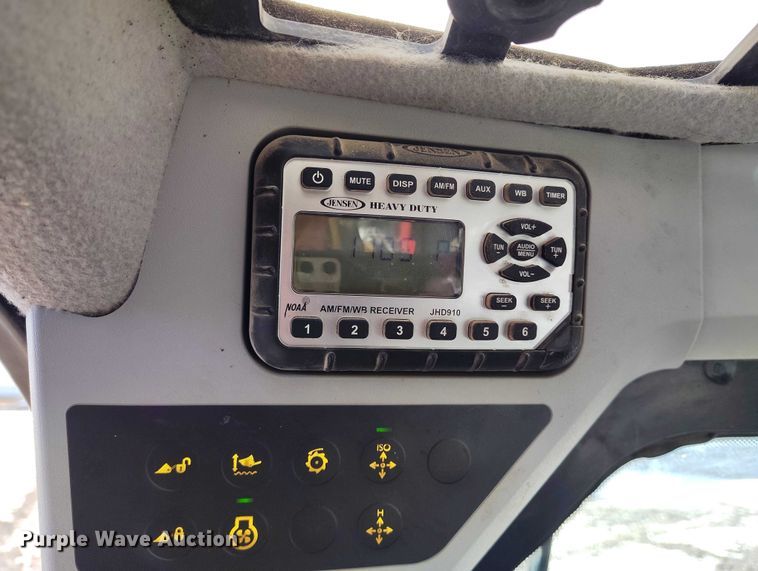 image for item DT0881 2021 JCB 3TS-8T tracked skid steer loader