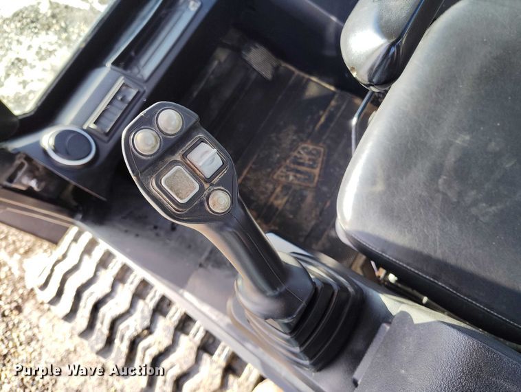 image for item DT0881 2021 JCB 3TS-8T tracked skid steer loader