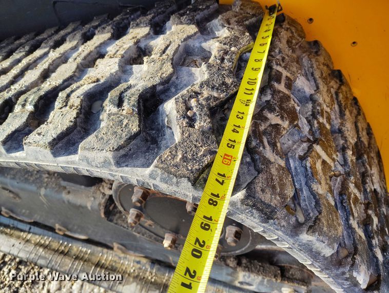 image for item DT0881 2021 JCB 3TS-8T tracked skid steer loader