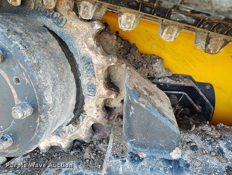 image for item DT0881 2021 JCB 3TS-8T tracked skid steer loader