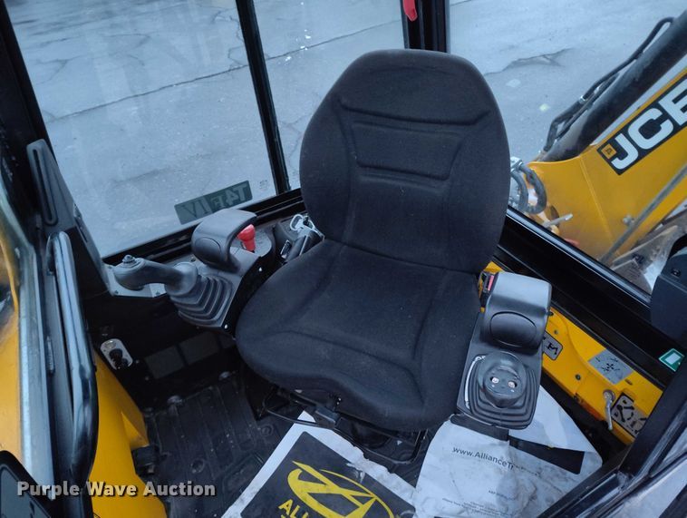 image for item DT0887 2019 JCB 1CXT HF compact tracked backhoe