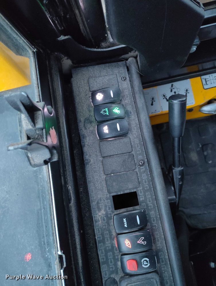 image for item DT0887 2019 JCB 1CXT HF compact tracked backhoe