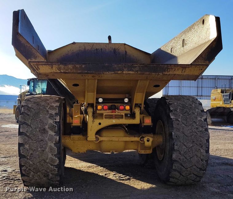 image for item DT0888 2014 Caterpillar 740B articulated haul truck