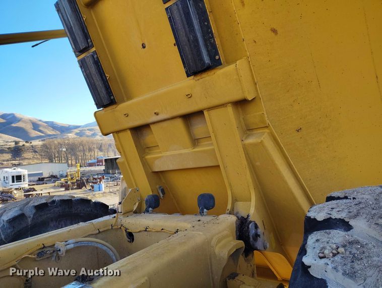 image for item DT0888 2014 Caterpillar 740B articulated haul truck