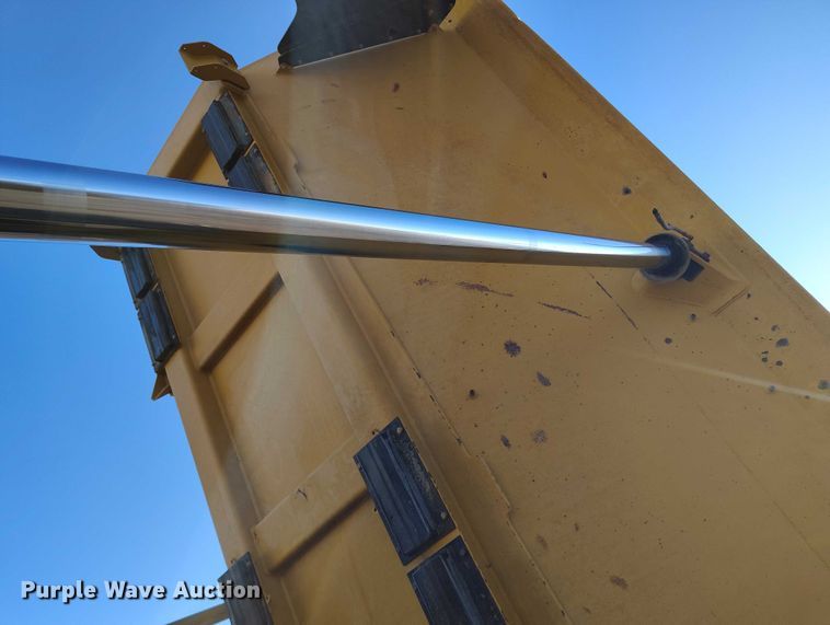 image for item DT0888 2014 Caterpillar 740B articulated haul truck