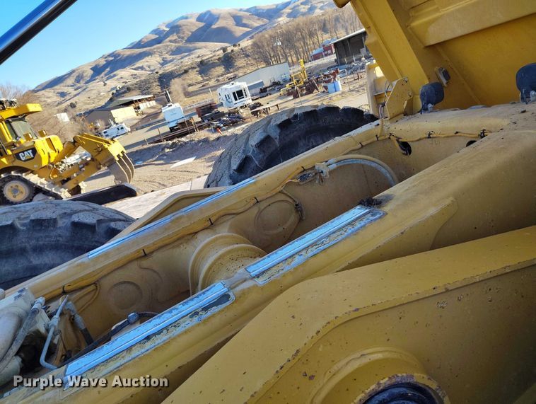 image for item DT0888 2014 Caterpillar 740B articulated haul truck