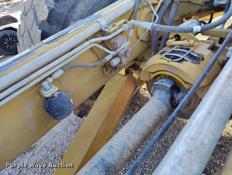 image for item DT0888 2014 Caterpillar 740B articulated haul truck