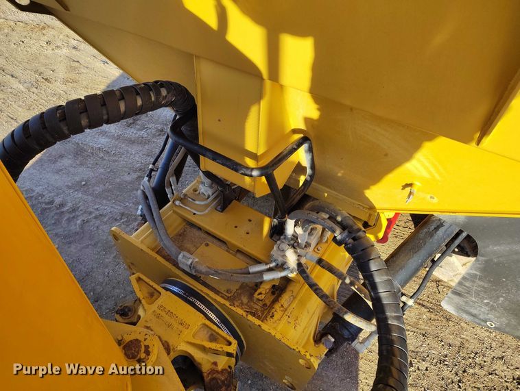 image for item DT0888 2014 Caterpillar 740B articulated haul truck