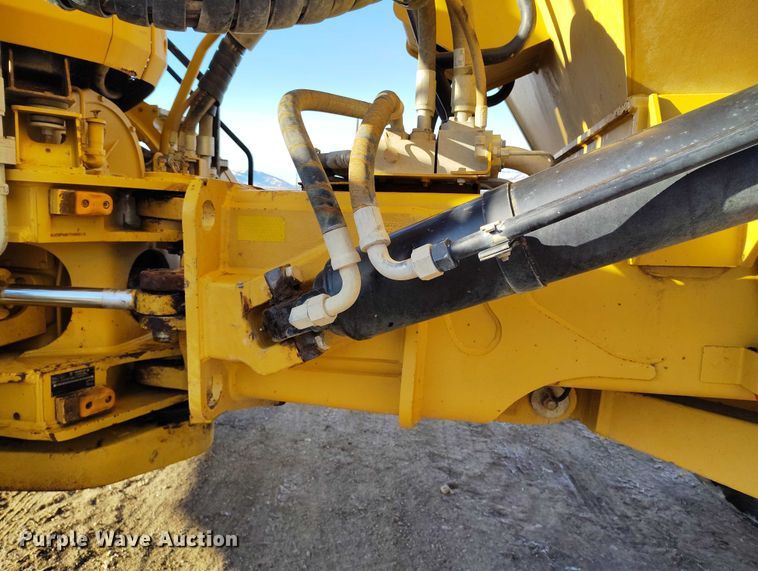 image for item DT0888 2014 Caterpillar 740B articulated haul truck