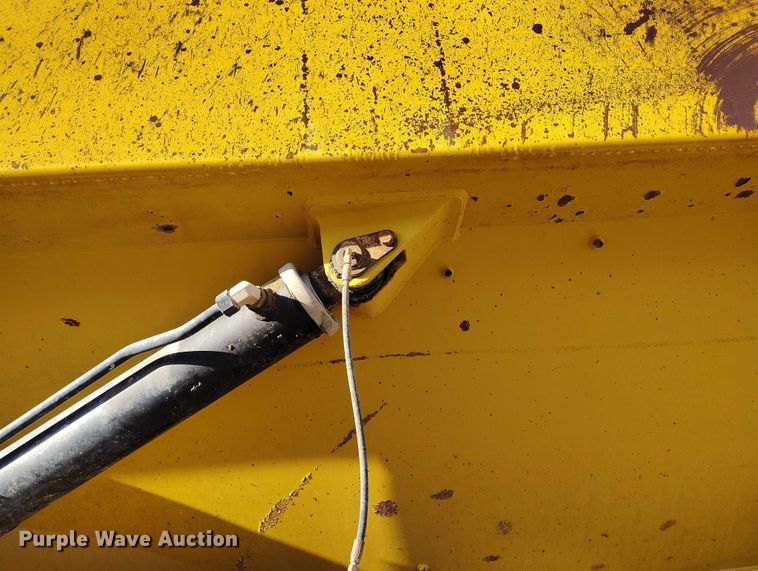 image for item DT0888 2014 Caterpillar 740B articulated haul truck