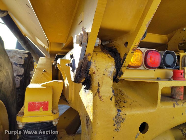 image for item DT0888 2014 Caterpillar 740B articulated haul truck