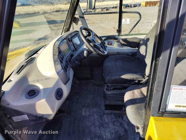 image for item DT0888 2014 Caterpillar 740B articulated haul truck