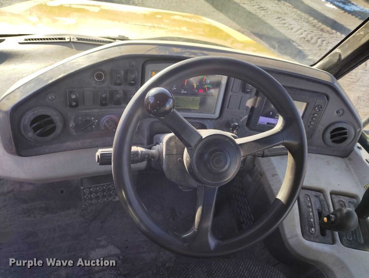 image for item DT0888 2014 Caterpillar 740B articulated haul truck