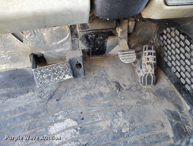 image for item DT0888 2014 Caterpillar 740B articulated haul truck