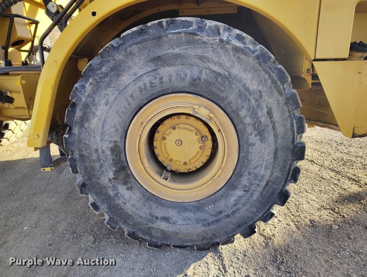 image for item DT0888 2014 Caterpillar 740B articulated haul truck