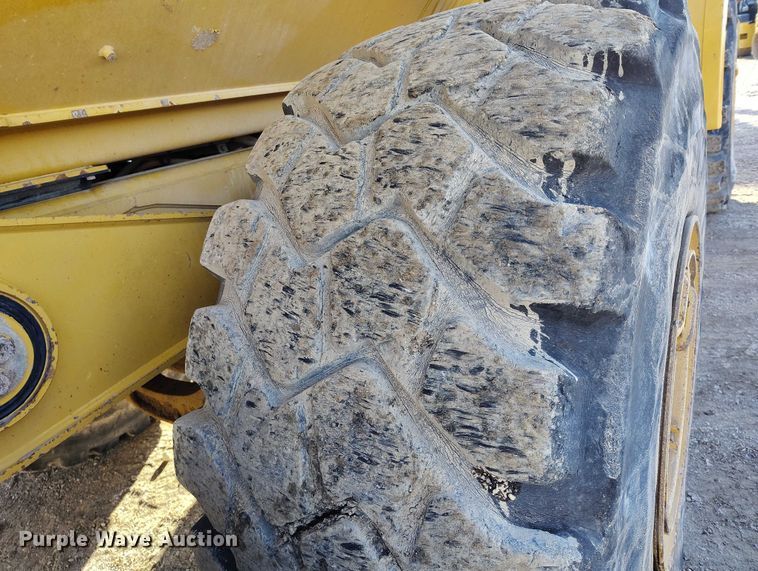 image for item DT0888 2014 Caterpillar 740B articulated haul truck