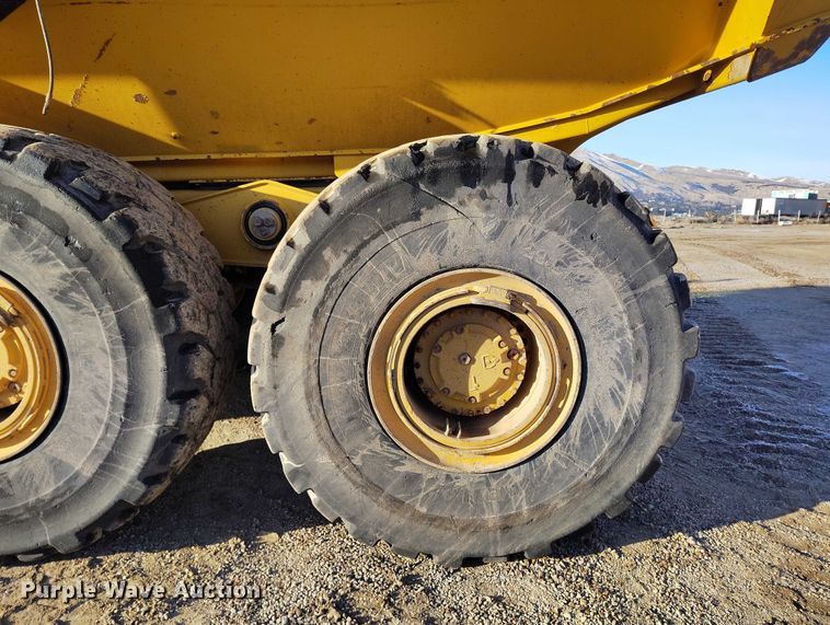 image for item DT0888 2014 Caterpillar 740B articulated haul truck