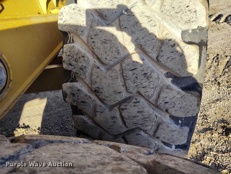 image for item DT0888 2014 Caterpillar 740B articulated haul truck