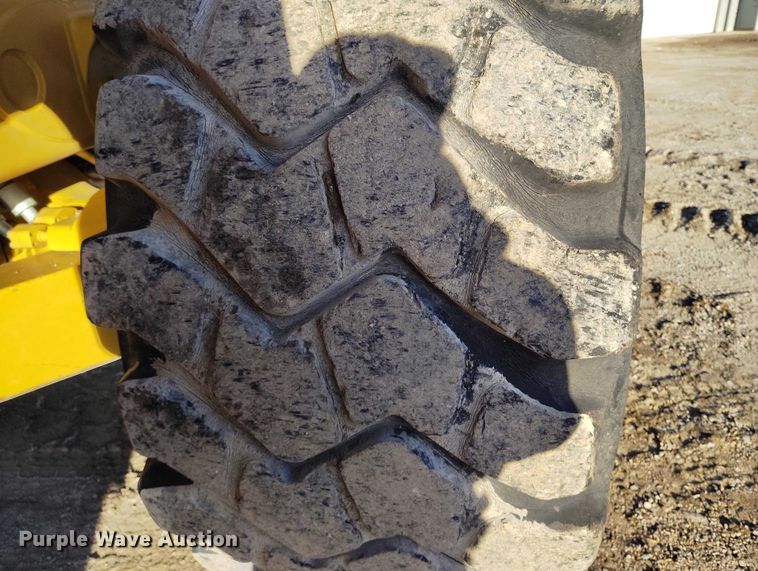 image for item DT0888 2014 Caterpillar 740B articulated haul truck