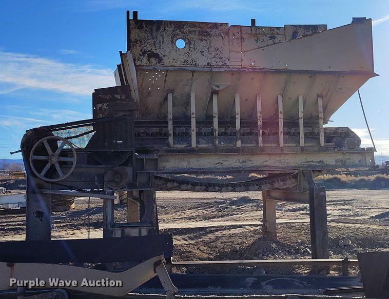 image for item DT0937 Texas apron feeder