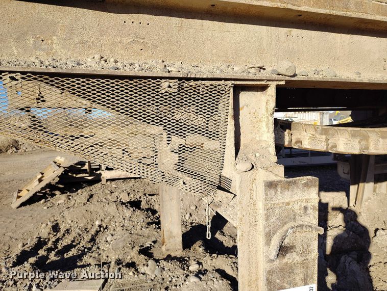 image for item DT0937 Texas apron feeder