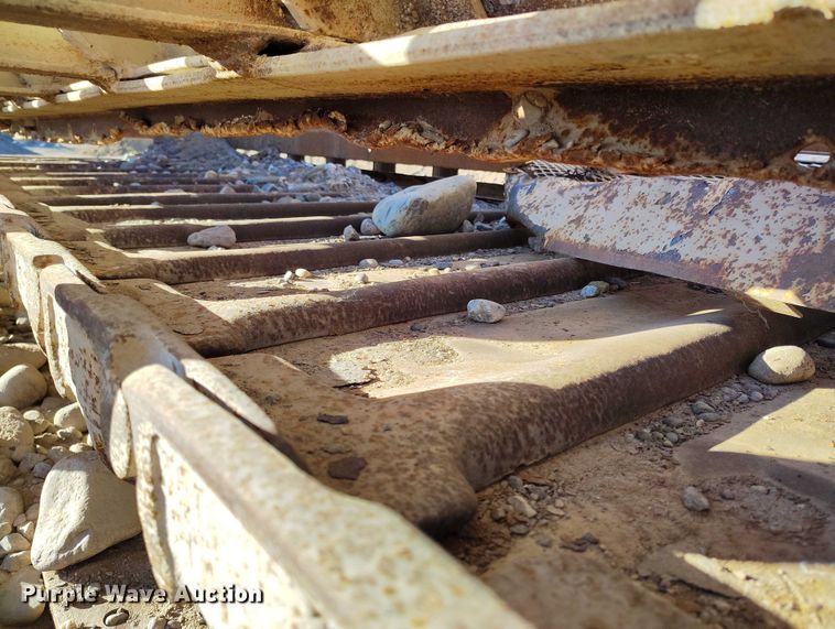 image for item DT0937 Texas apron feeder