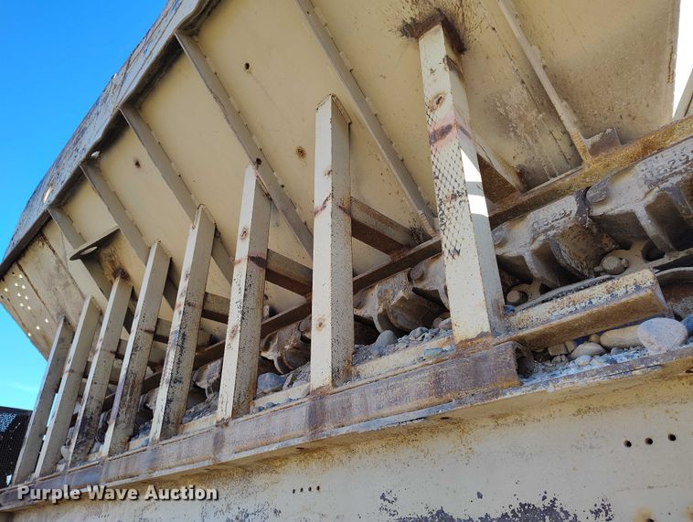 image for item DT0937 Texas apron feeder