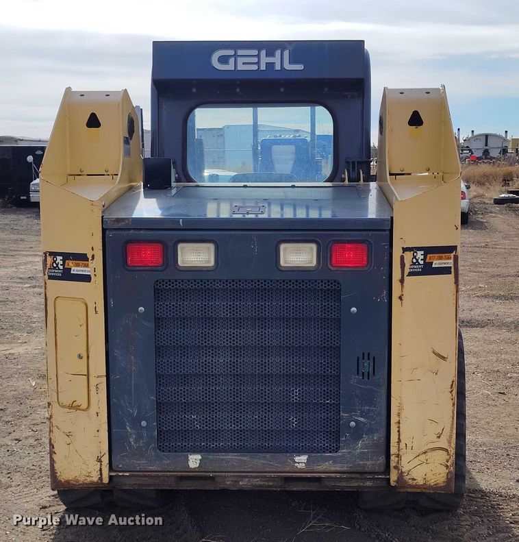 image for item DT0939 2014 Gehl RT210 tracked skid steer loader