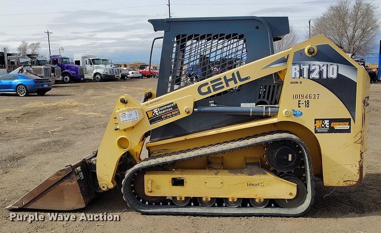 image for item DT0939 2014 Gehl RT210 tracked skid steer loader