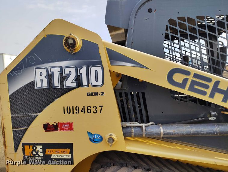 image for item DT0939 2014 Gehl RT210 tracked skid steer loader