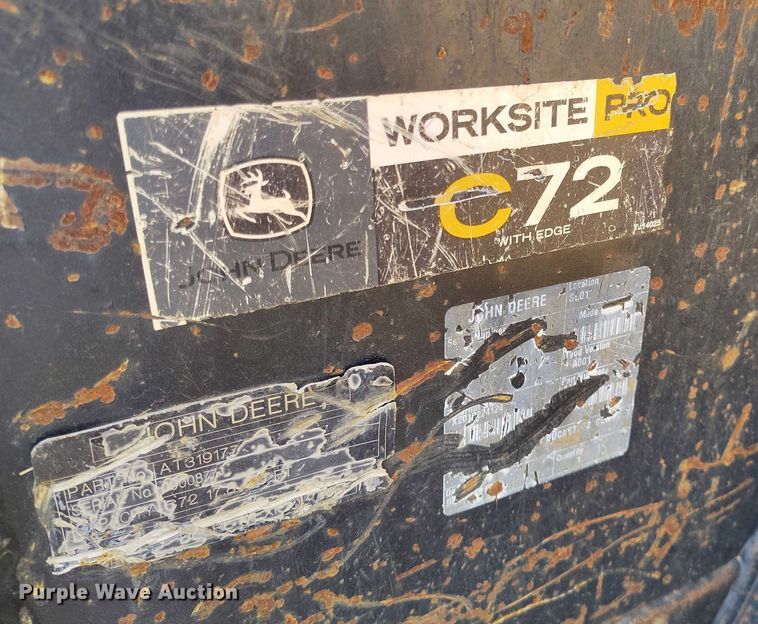 image for item DT0939 2014 Gehl RT210 tracked skid steer loader