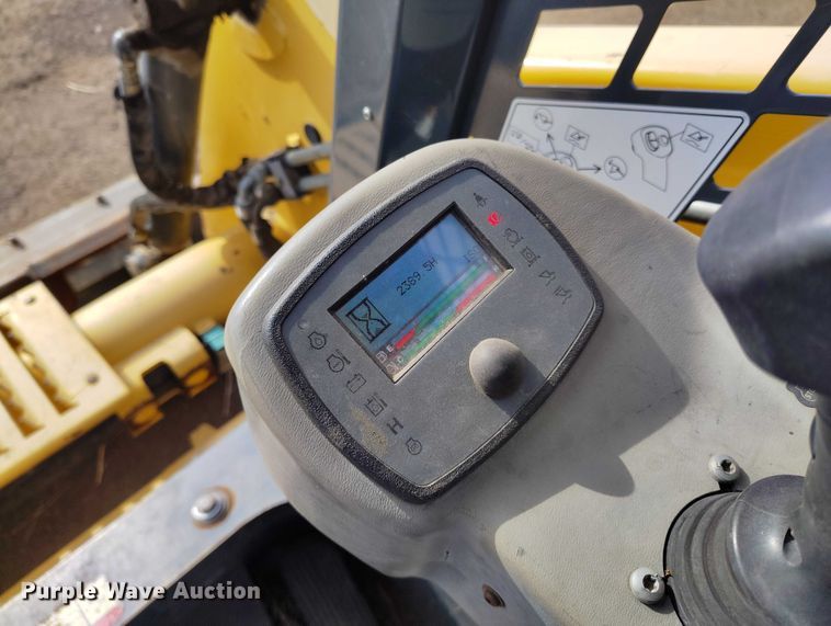 image for item DT0939 2014 Gehl RT210 tracked skid steer loader