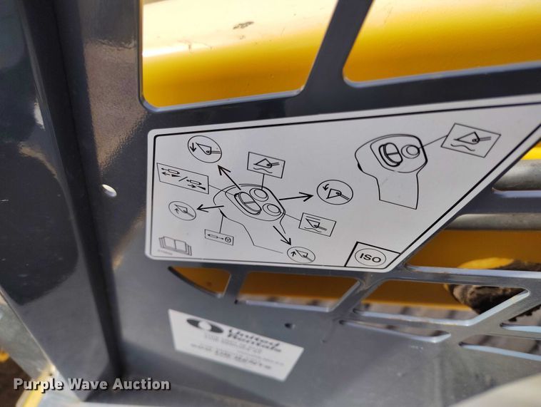 image for item DT0939 2014 Gehl RT210 tracked skid steer loader