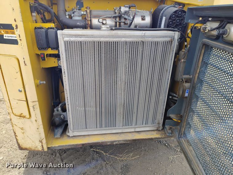 image for item DT0939 2014 Gehl RT210 tracked skid steer loader