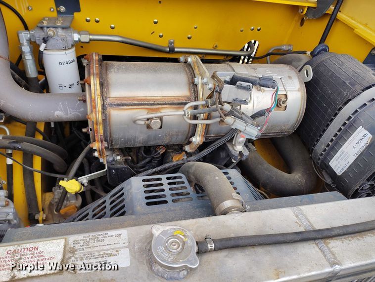 image for item DT0939 2014 Gehl RT210 tracked skid steer loader