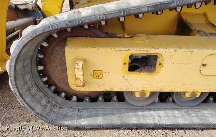 image for item DT0939 2014 Gehl RT210 tracked skid steer loader