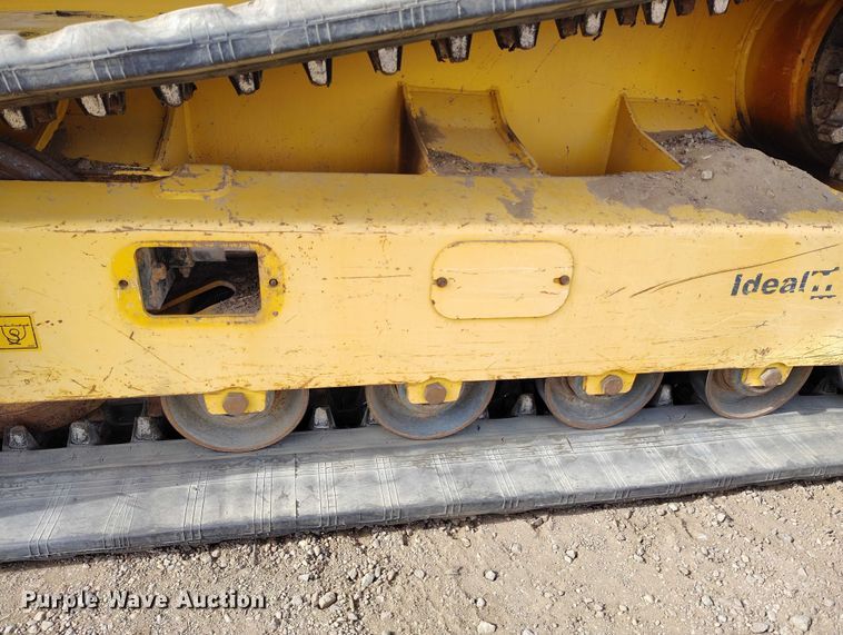 image for item DT0939 2014 Gehl RT210 tracked skid steer loader