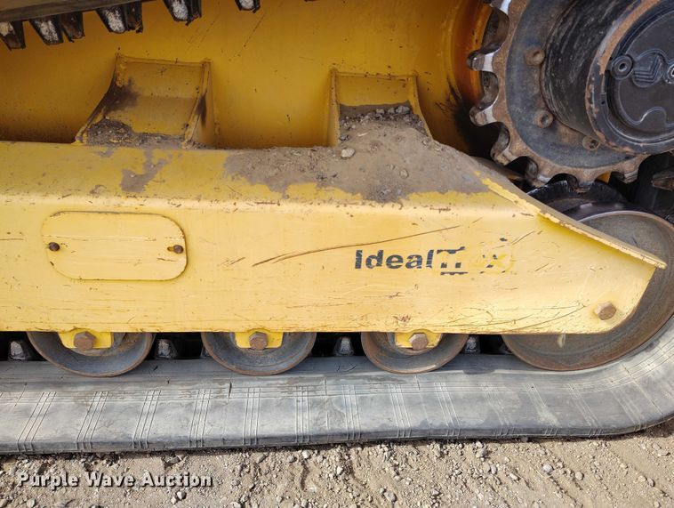 image for item DT0939 2014 Gehl RT210 tracked skid steer loader