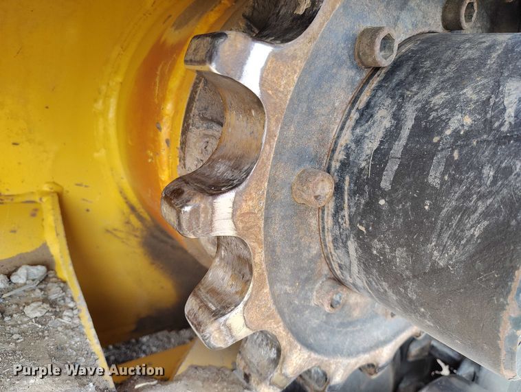 image for item DT0939 2014 Gehl RT210 tracked skid steer loader