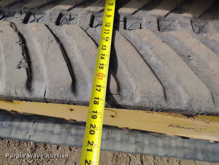 image for item DT0939 2014 Gehl RT210 tracked skid steer loader