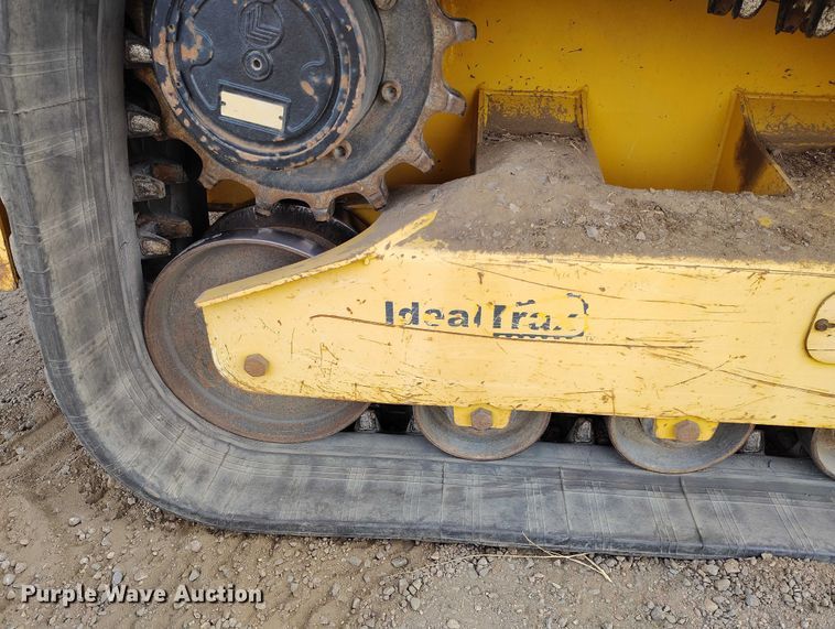 image for item DT0939 2014 Gehl RT210 tracked skid steer loader