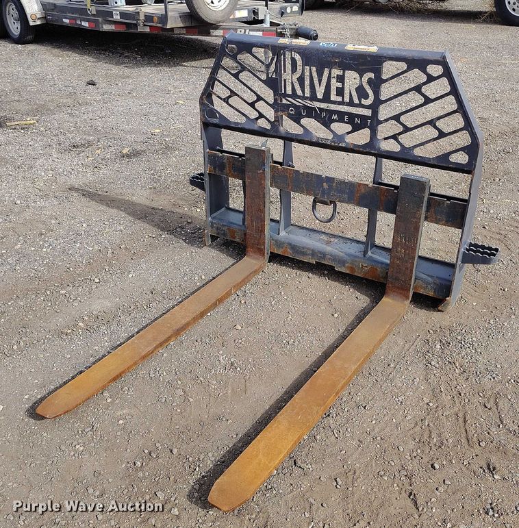 image for item DT0939 2014 Gehl RT210 tracked skid steer loader