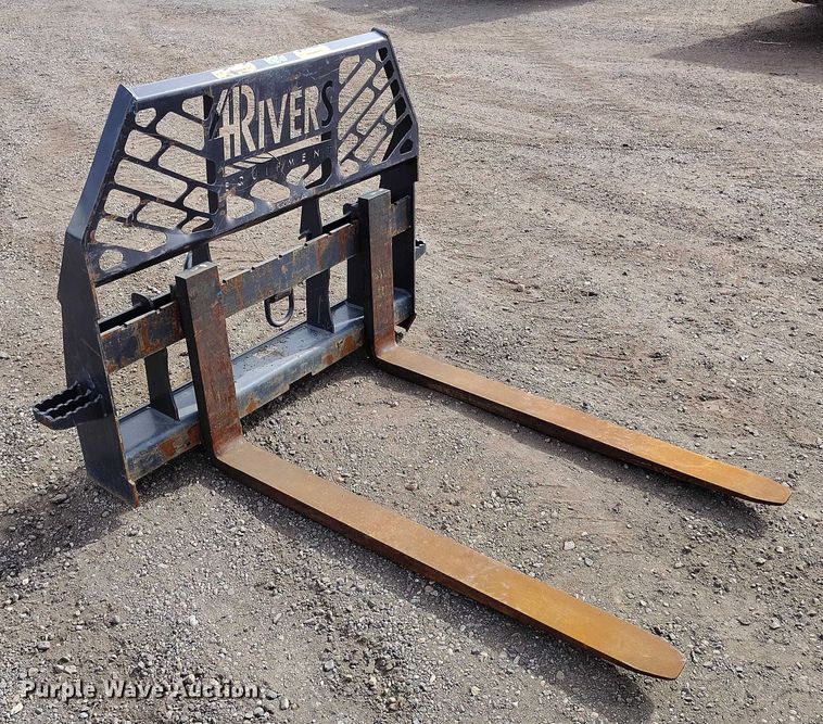 image for item DT0939 2014 Gehl RT210 tracked skid steer loader